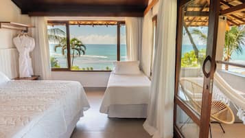 Habitación de lujo, bañera de hidromasaje, vistas al mar | Ropa de cama de alta calidad, colchones con acolchado adicional, minibar