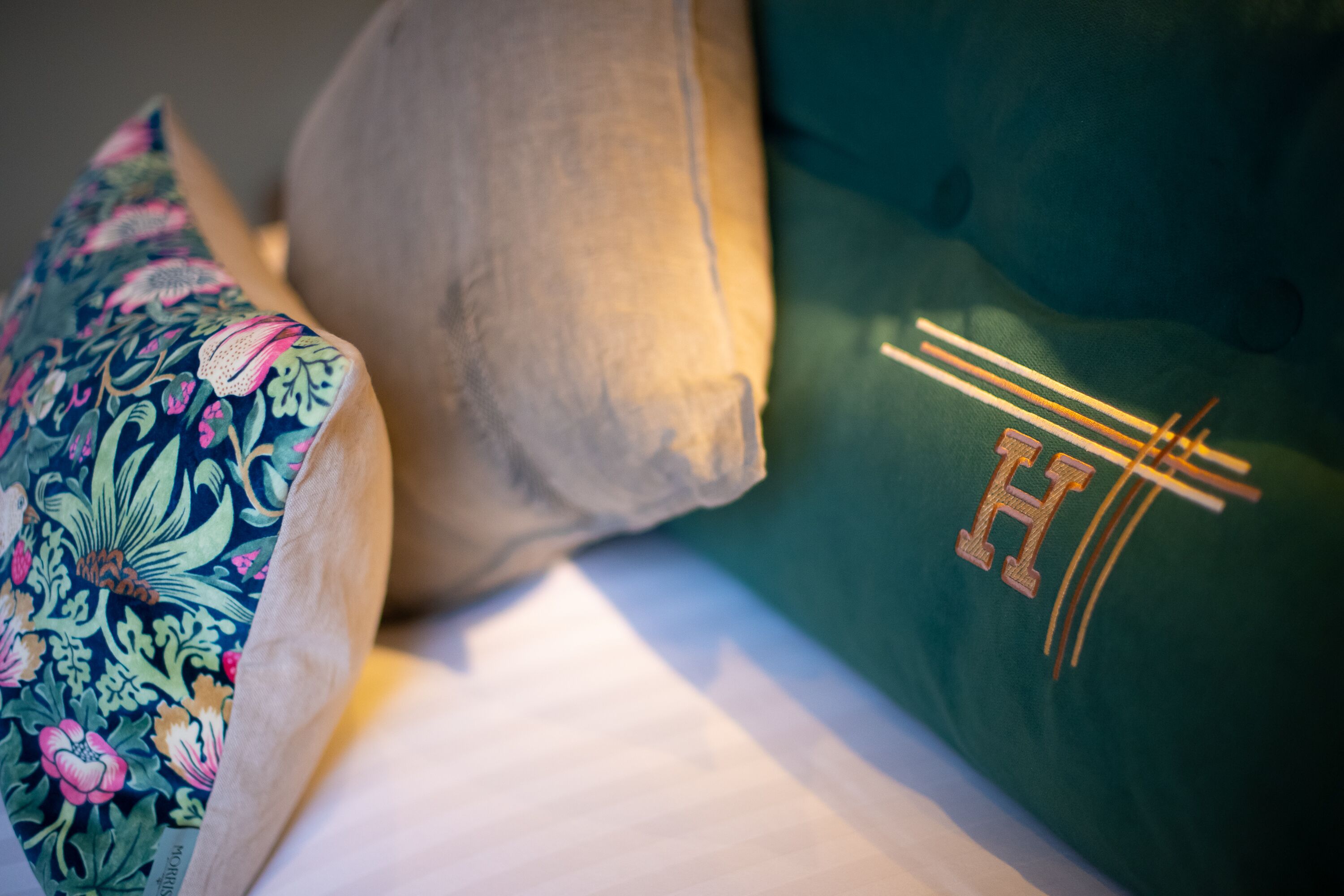 executive king room | 1 bedroom, desk, soundproofing, iron/ironing board