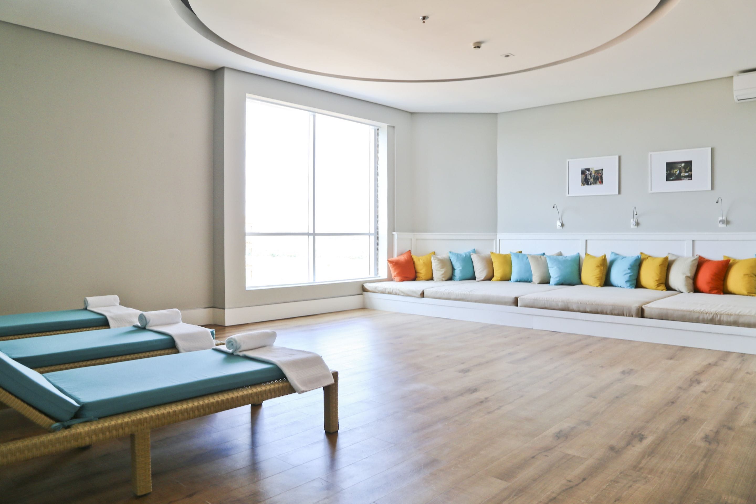 Tratamentos corporais, aromaterapia, massagens com pedras quentes