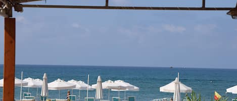Beach bar