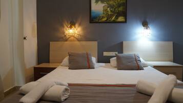 Familieleilighet, 2 soverom | Safe på rommet, lydisolert og barnesenger (inkludert)