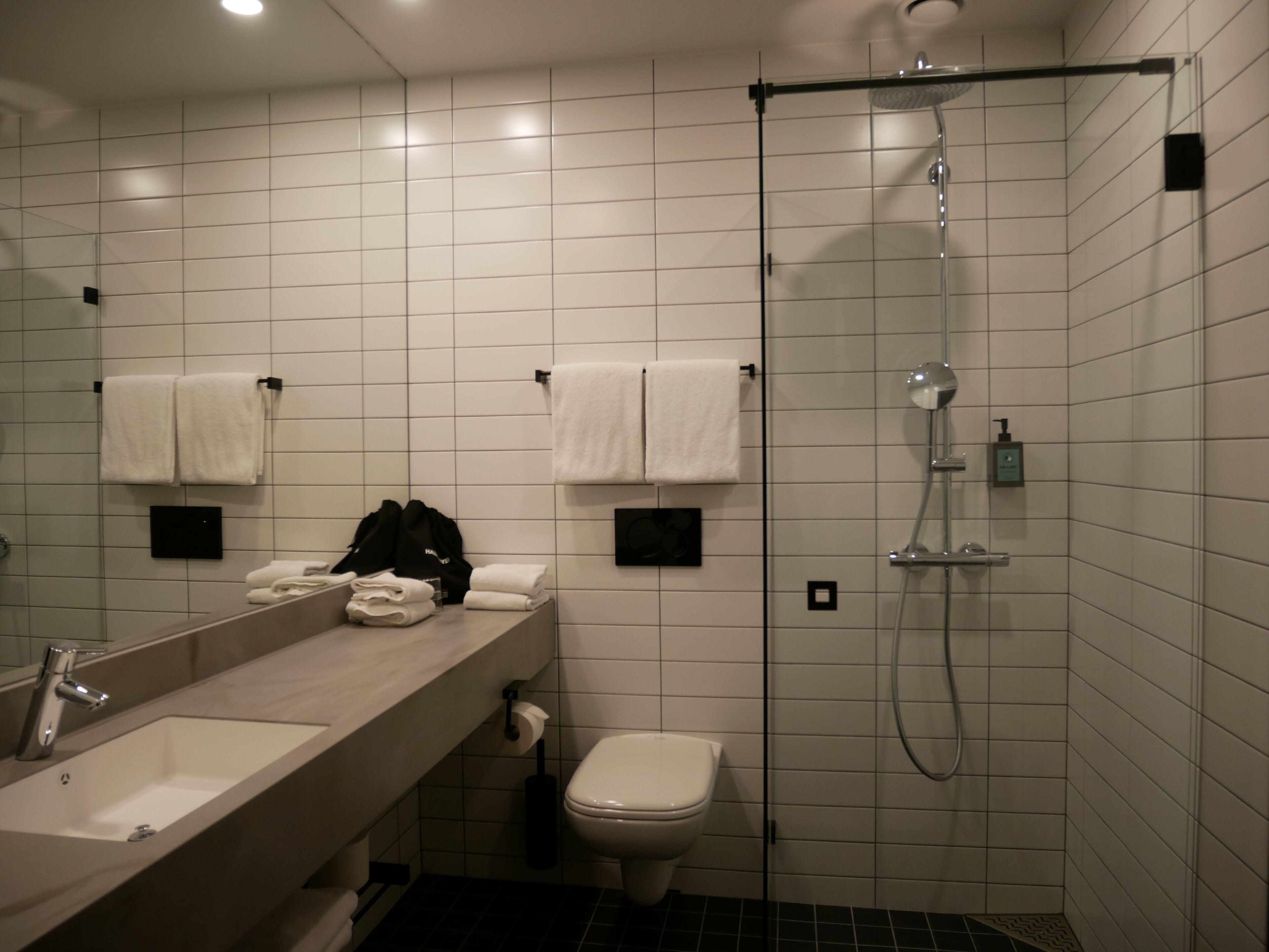 family room, non smoking | 1 bedroom, blackout curtains, soundproofing, bed sheets