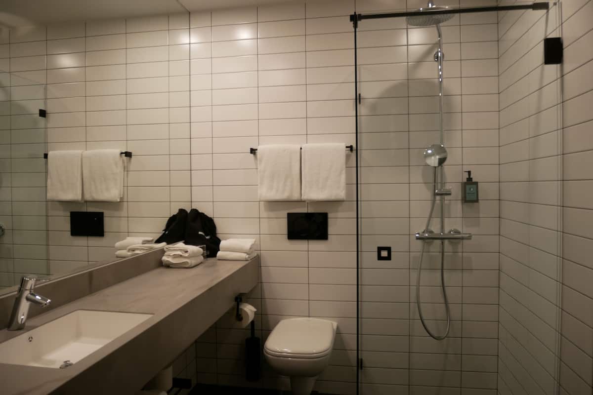 family room, non smoking | 1 bedroom, blackout curtains, soundproofing, bed sheets