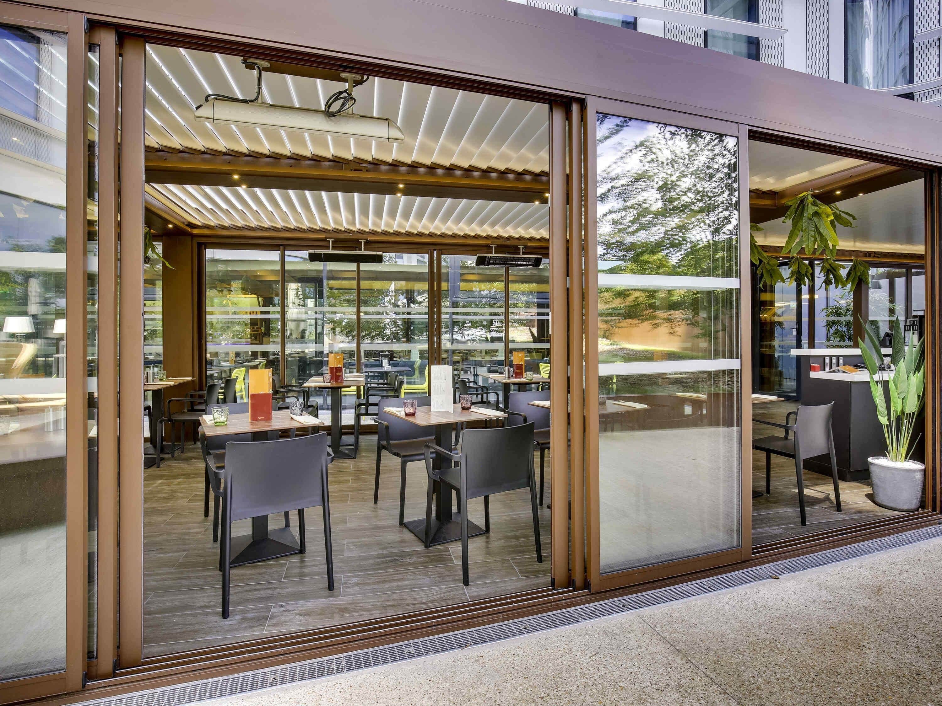 lunch and dinner served, french cuisine