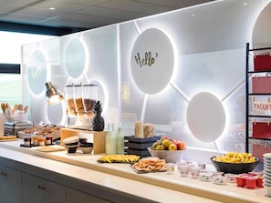Desayuno buffet incluido todos los días 