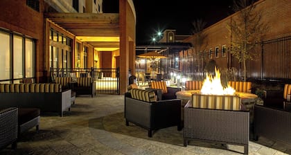 Courtyard Carrollton