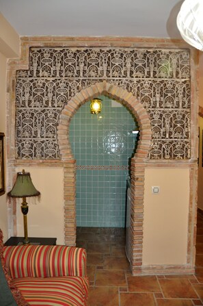 Apartamento, 1 habitación | Zona de estar | Una televisión de pantalla plana