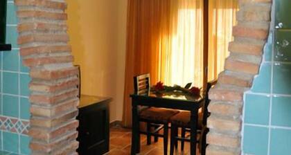 Apartamentos Turísticos Doña María la Brava