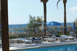 季節限定屋外プール