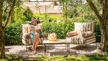 Con vista sul giardino, aperto tutti i giorni