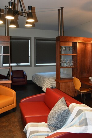 樓中樓客房 | 高級寢具、獨特設計、獨特裝修、書桌