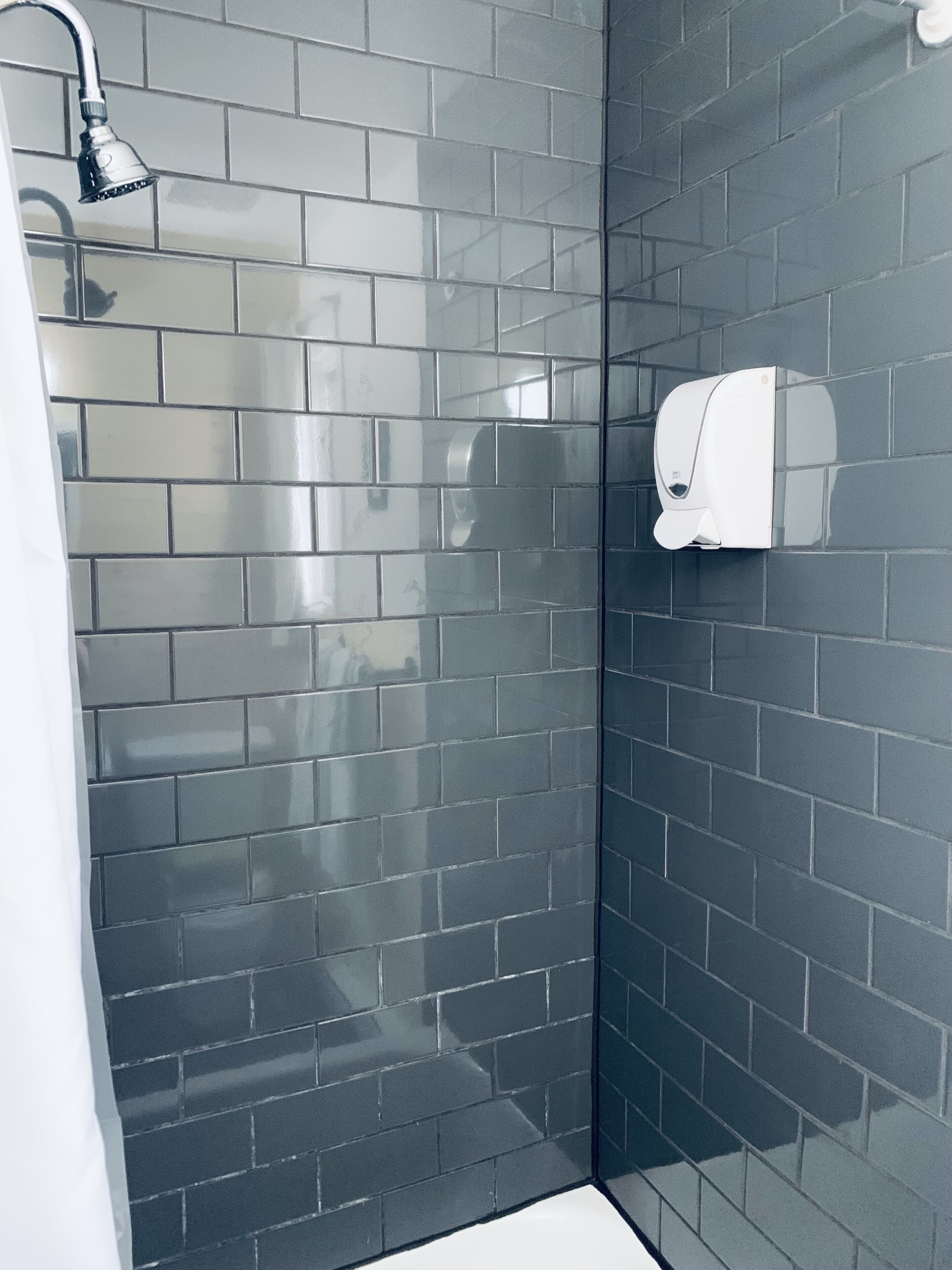 apartment (3 & 4) | bathroom | free toiletries, hair dryer, towels