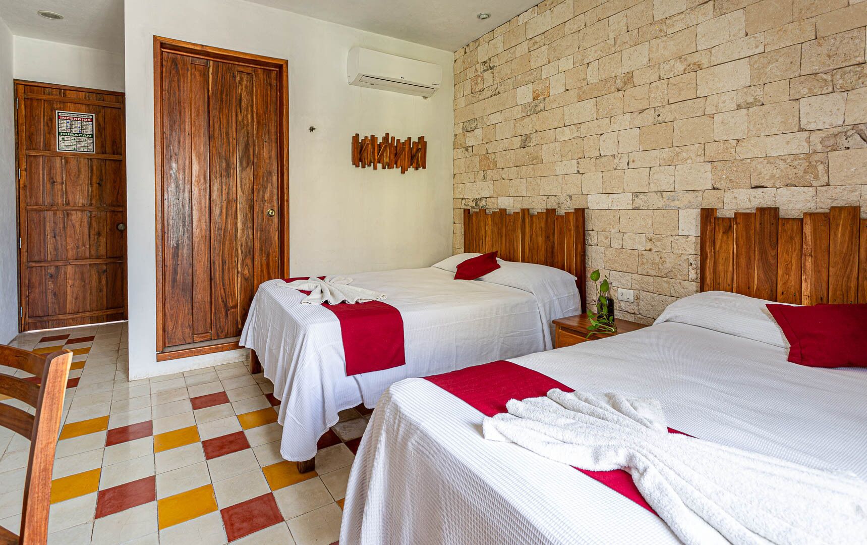 superior double room ( 2 camas matrimonio) | 1 bedroom, down duvets, in-room safe, individually decorated