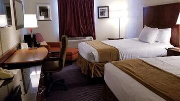 Skrivbord, strykjärn/strykbräda, gratis wi-fi och sängkläder