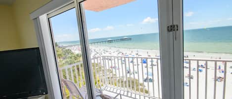 Utsikt mot strand/hav