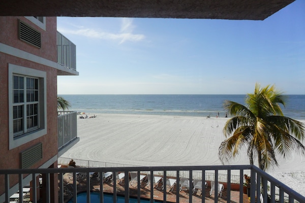 Apartment, Mehrere Betten, eingeschränkter Meerblick | Strand-/Meerblick