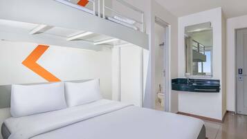 Kamar Standar, Beberapa Tempat Tidur | Seprai premium, meja kerja, Wi-Fi gratis, dan seprai linen
