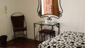 Habitación doble | Tabla de planchar con plancha