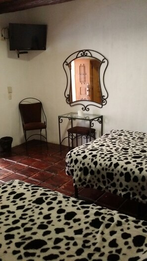 Habitación doble | Tabla de planchar con plancha