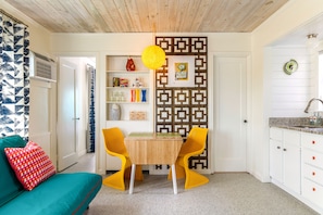 Cabana 1 | Living area | Flat-screen TV