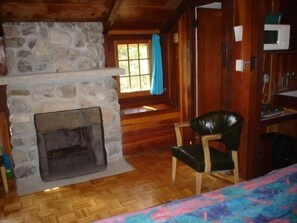 基础小屋 (2 adults) | 免费 WiFi、床  单