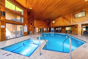 Indoor spa tub - Pine Grove Resort (Ephraim)