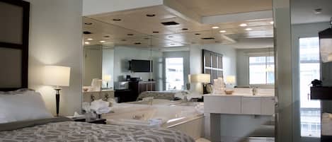 Suite Exclusive, 1 letto queen | Una scrivania, ferro/asse da stiro, Wi-Fi gratuito