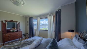 Deluxe Suite, 2 Bedrooms, Lake View | 1 bedroom, premium bedding, pillow-top beds, individually decorated