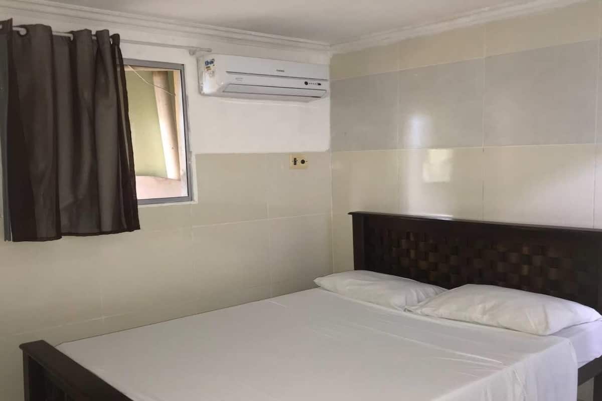2 habitaciones, minibar y caja de seguridad en la habitación