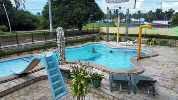Piscina all'aperto