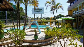 Piscina externa