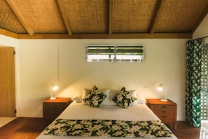 Chambre Tradition Double ou avec lits jumeaux, vue montagne | Literie de qualité supérieure, coffres-forts dans les chambres
