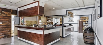Lillooet Hotel Victoria