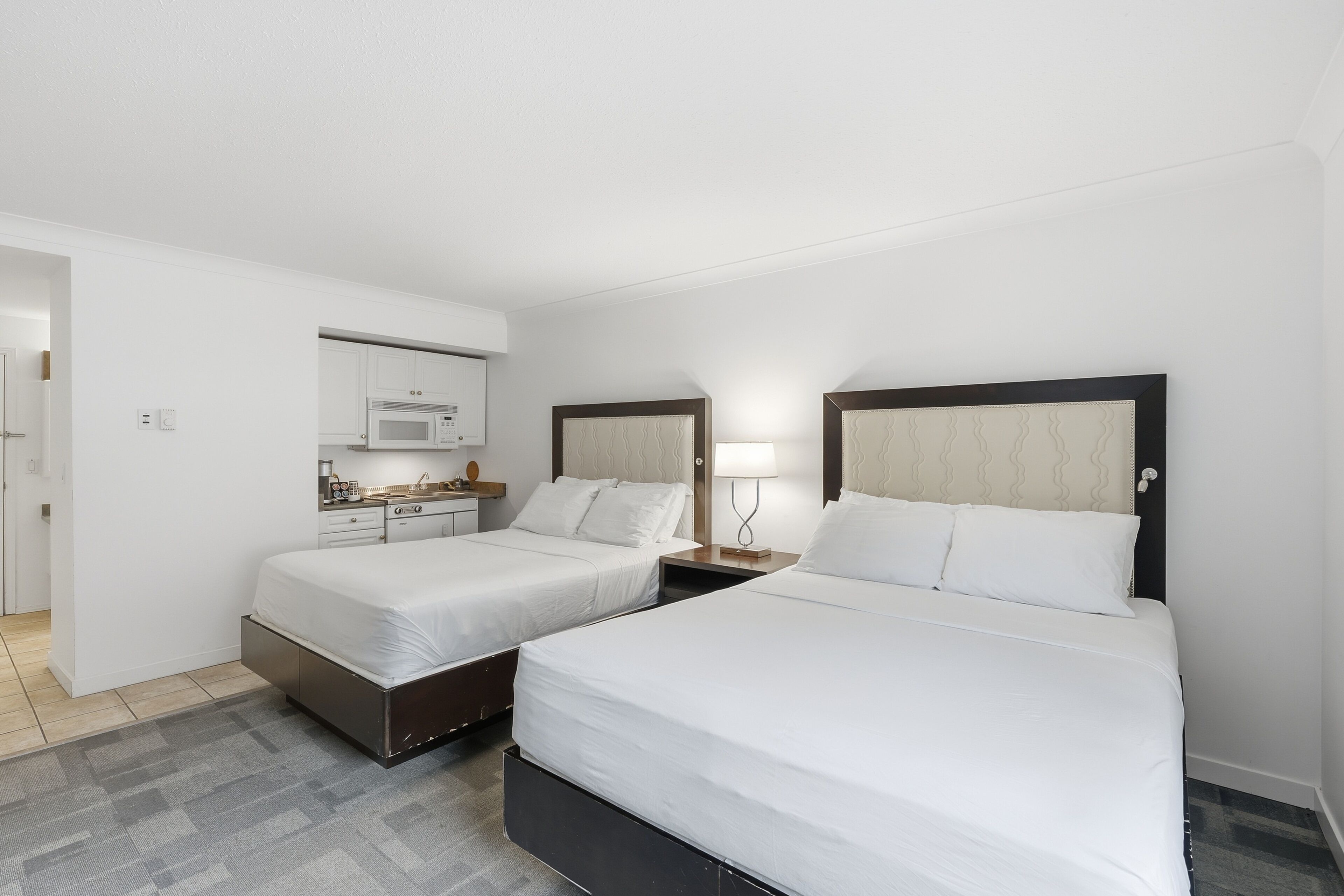 标准房, 2 张双人床, 厨房 | 办公桌、免费 WiFi