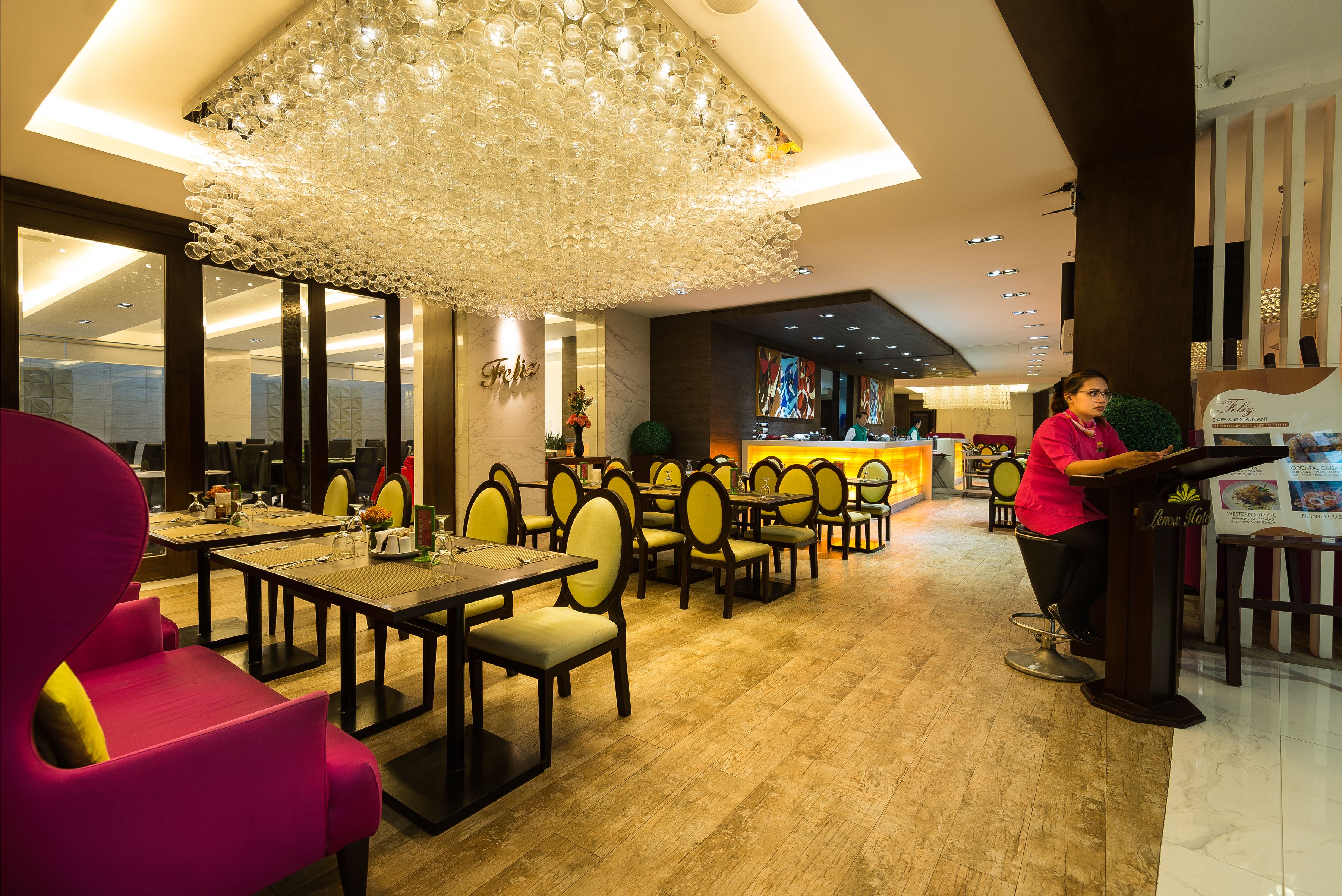 Breakfast, lunch, dinner served; international cuisine 