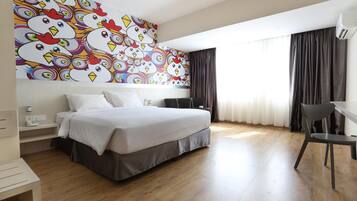 Huone (Sunshine) | 1 makuuhuone, tallelokero huoneessa, työpöytä, pimennysverhot