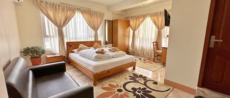 1 bedroom, in-room safe, individually decorated, individually furnished