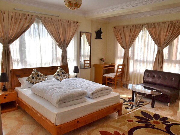 Superior Room with Balcony and Garden View