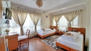 In-room safe, individually decorated, individually furnished, desk