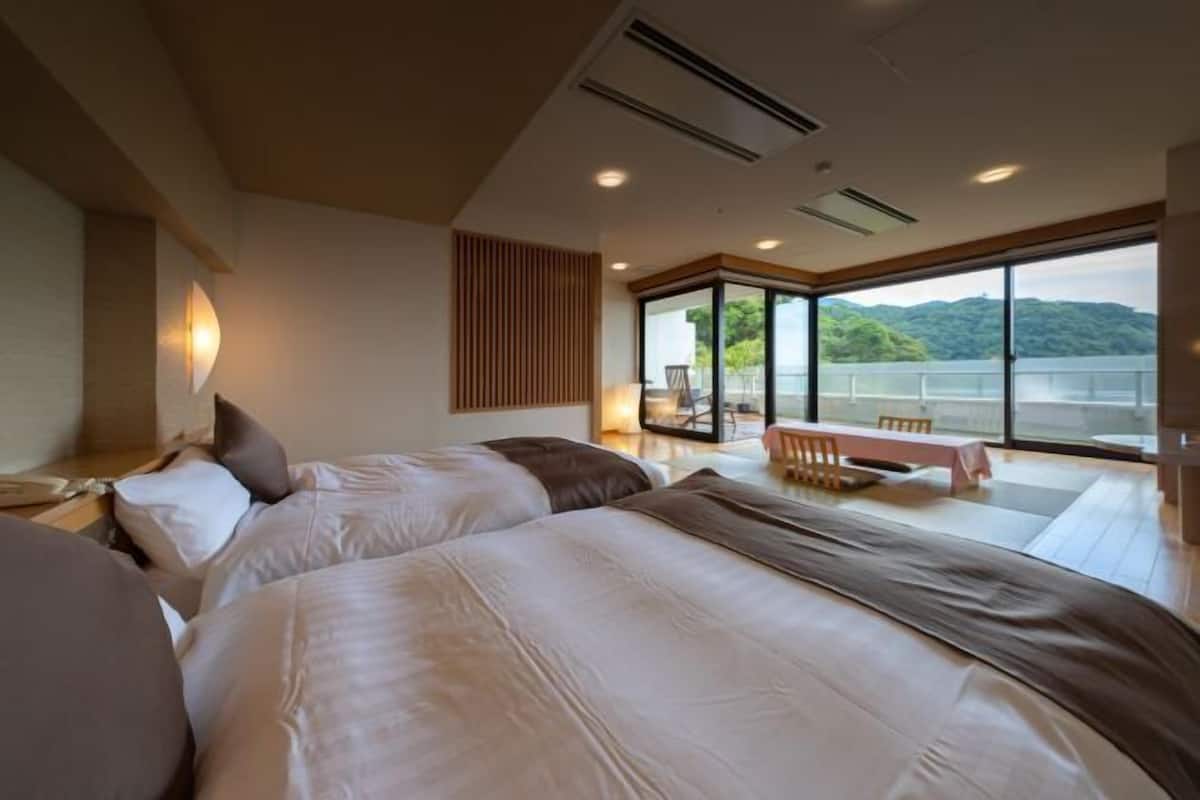 In-room safe, desk, free WiFi, bed sheets