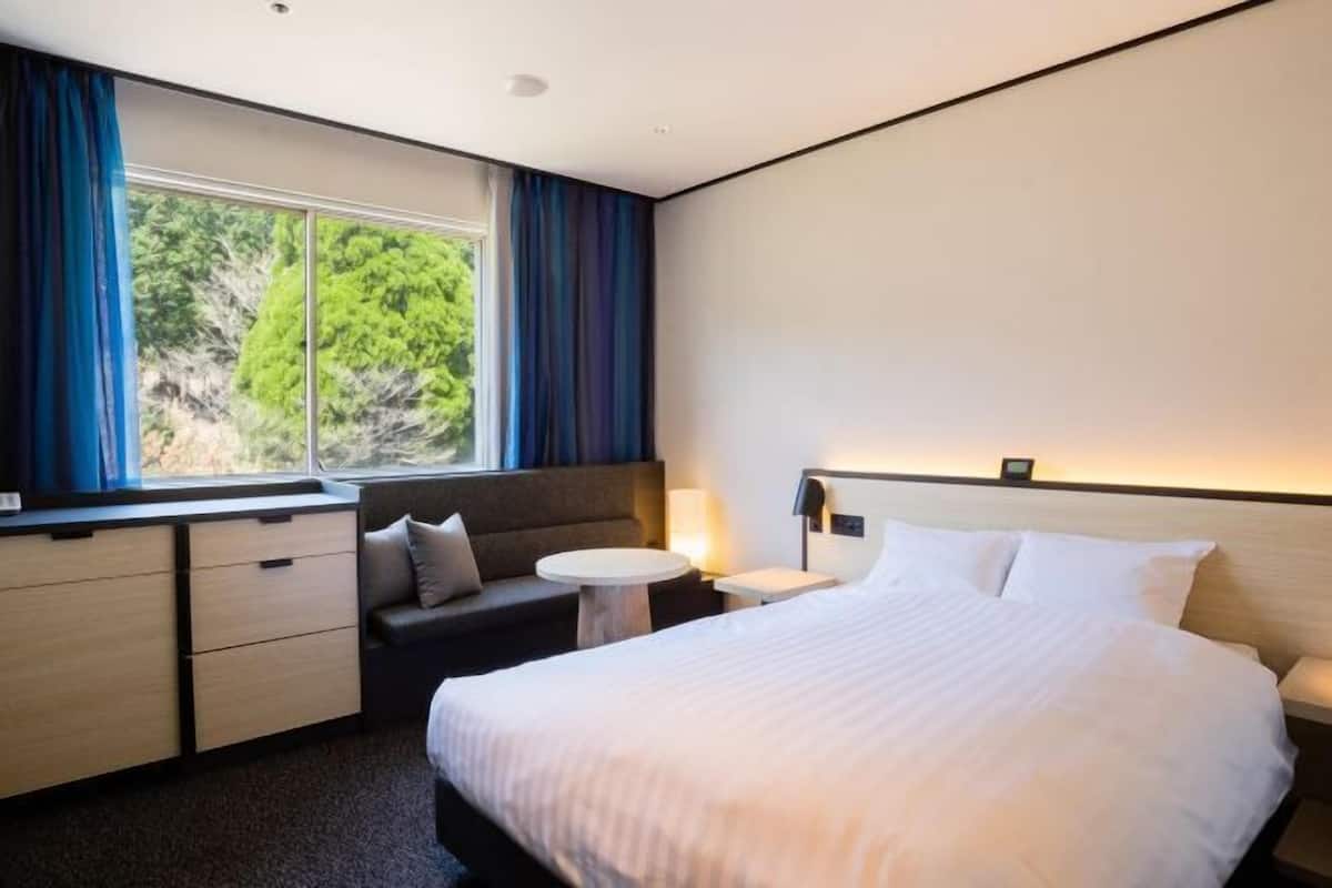 In-room safe, desk, free WiFi, bed sheets
