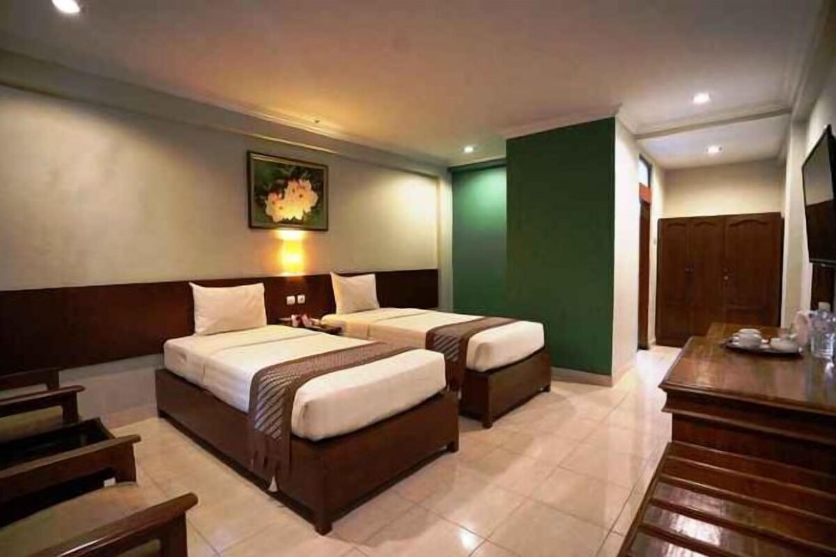 1 bedroom, premium bedding, in-room safe, desk