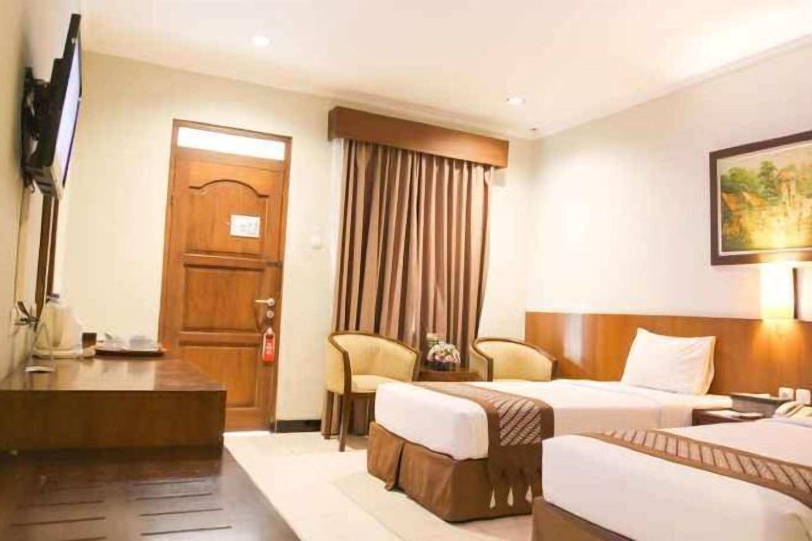 1 bedroom, premium bedding, in-room safe, desk