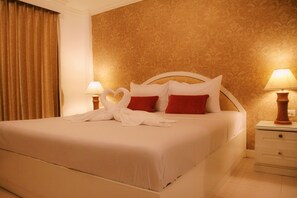 豪華雙人房, 1 間臥室, 吸煙房 | 迷你吧、房內夾萬、摺床/加床 (收費)、免費 Wi-Fi