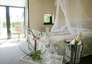 In-room safe, desk, iron/ironing board, cots/infant beds