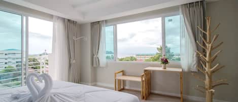 Junior Suite | 1 bedroom, desk, rollaway beds, free WiFi