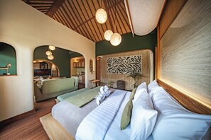 Royal One Bedroom Villa with Private Pool & Hot Tub