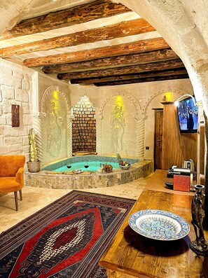 Luxury Room | Minibar, desk, laptop workspace, soundproofing - Historical Goreme House (Nevsehir)