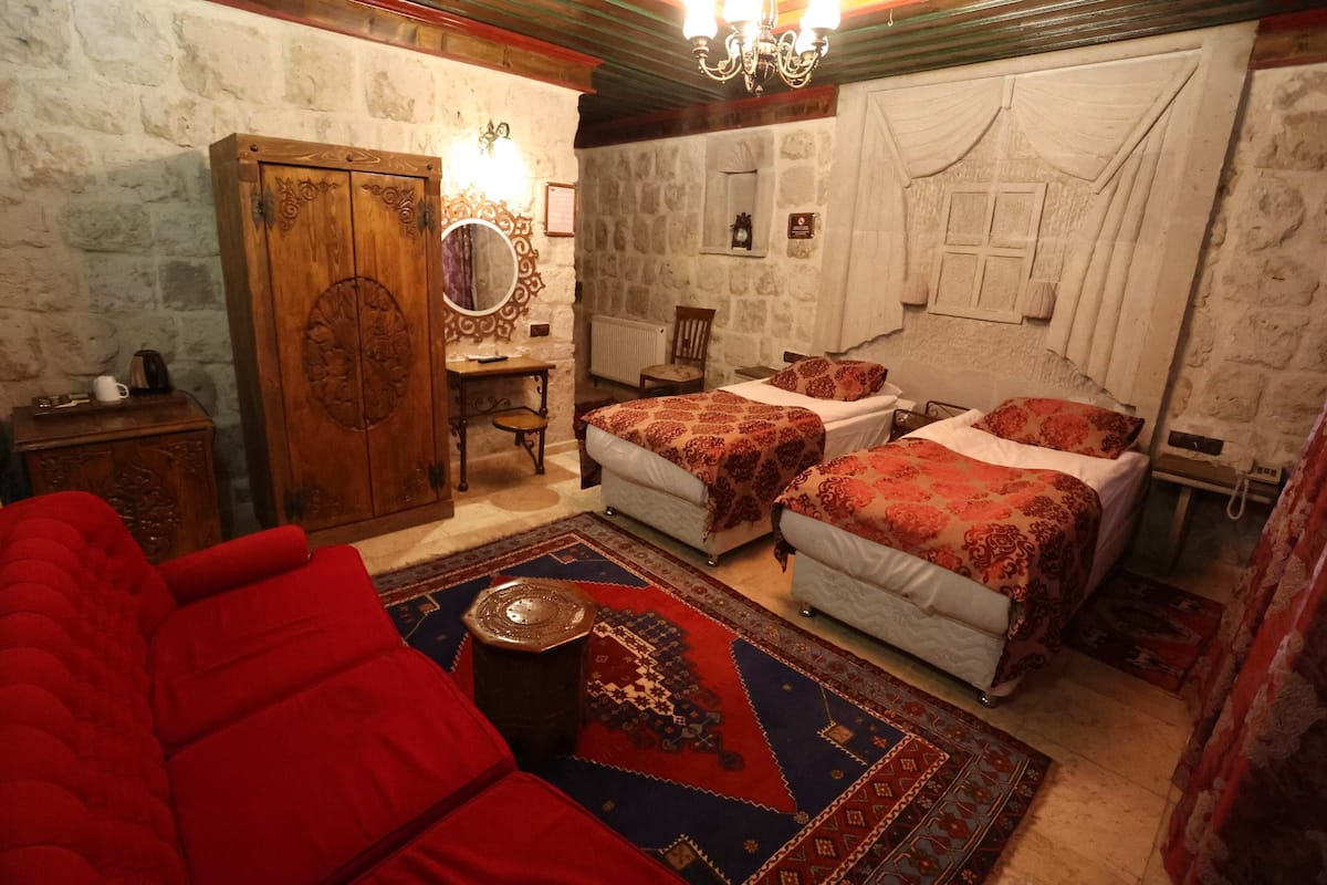 Minibar, in-room safe, free WiFi, bed sheets