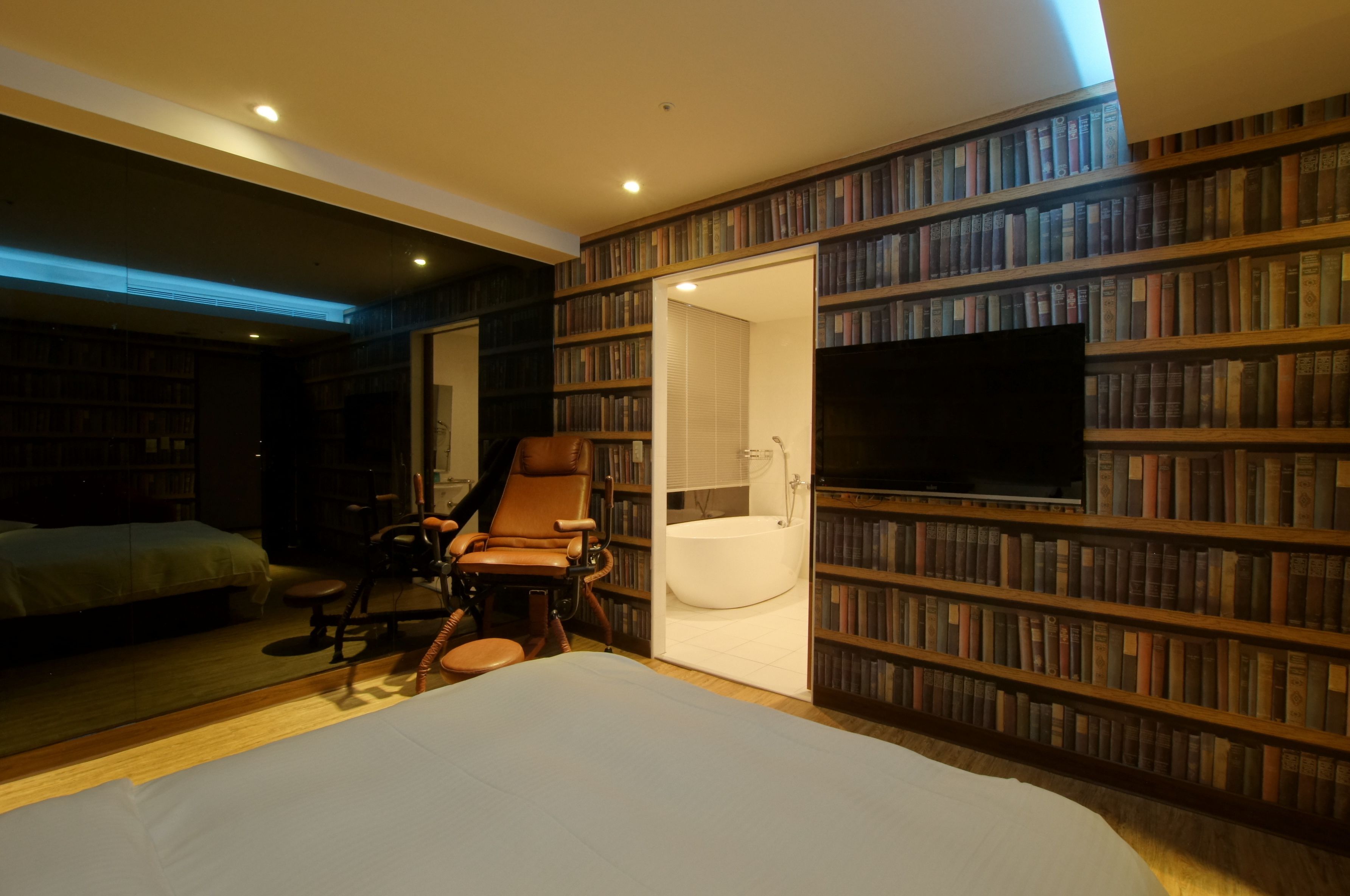 Deluxe Double Room | Premium bedding, down comforters, desk, iron/ironing board